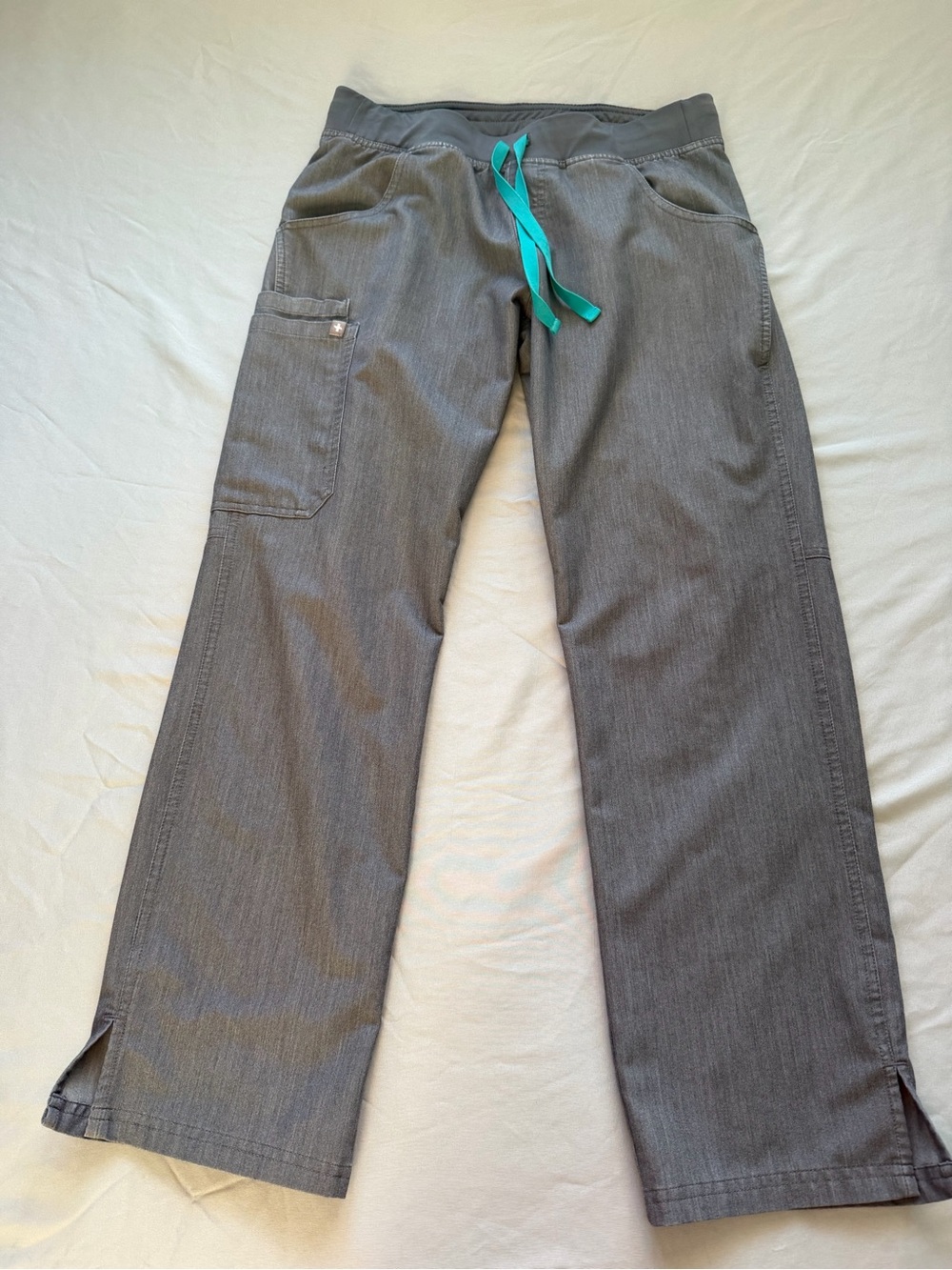 Figs Women's Graphite Kade Scrub Pants with Teal Drawstring